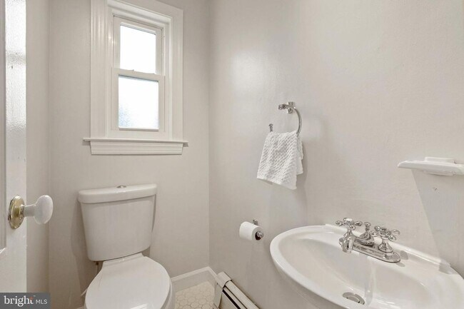 Building Photo - 5BR Home Near Takoma with Parking & Finished Lower Level