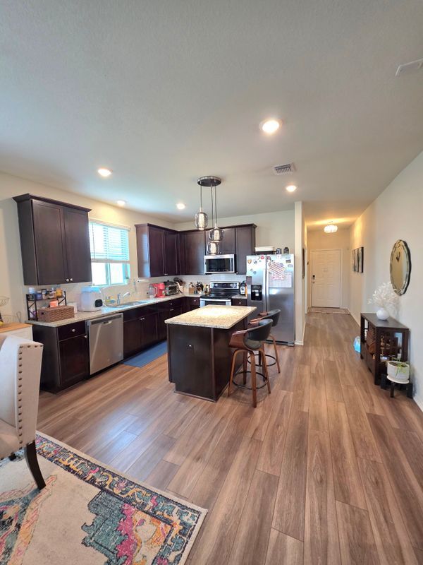 Building Photo - 350 Bedford Falls Ln