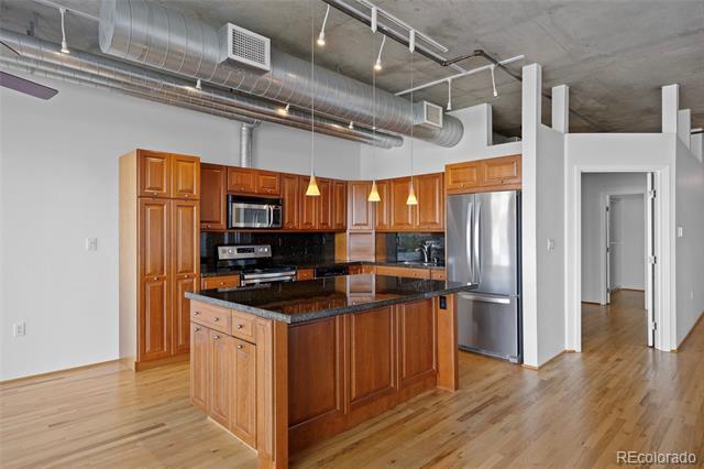 Building Photo - 1499 Blake St