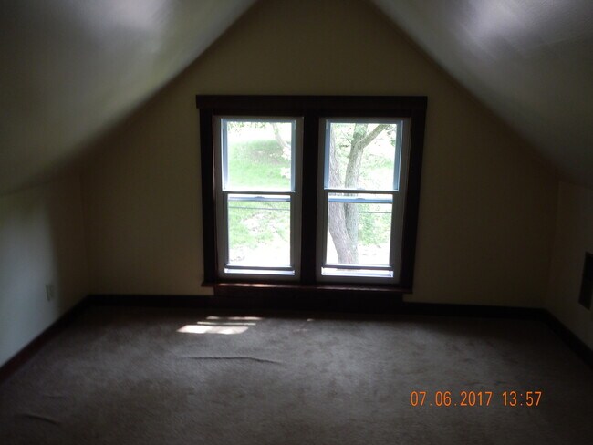 Building Photo - 1217 Madison St
