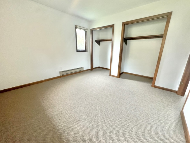 Building Photo - 13 Harborview Ct