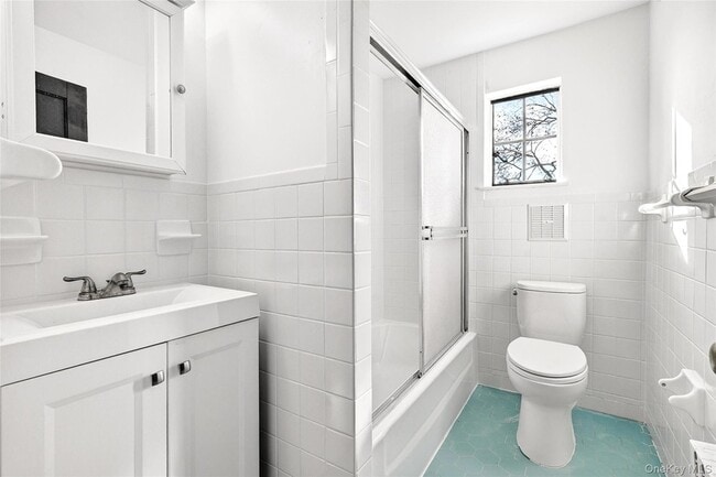 Building Photo - 5 Seymour Pl