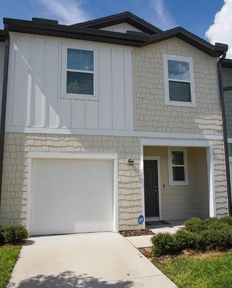 RESIDENCE - 888 Grandin St