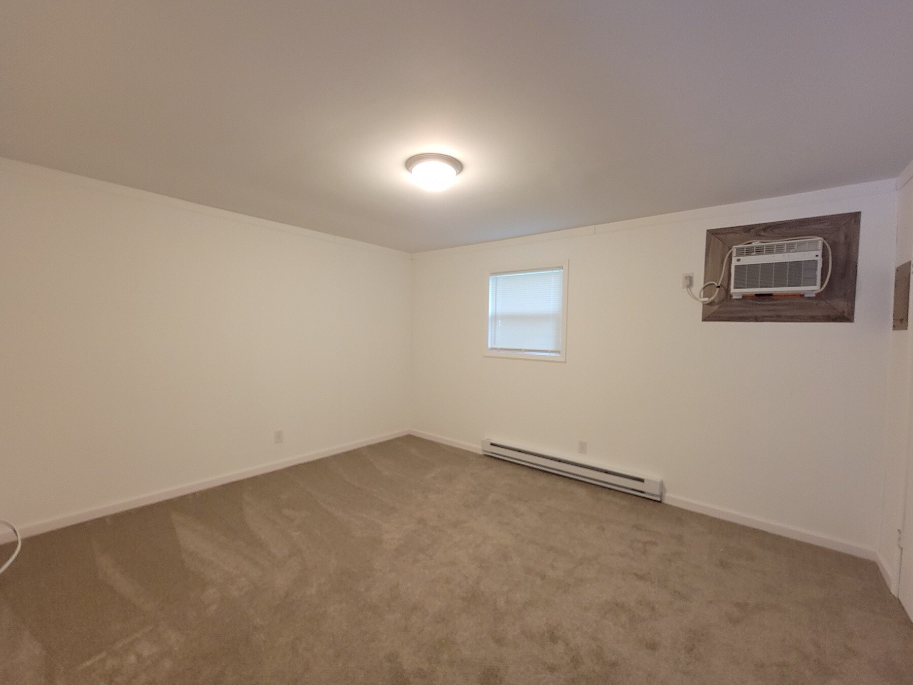 Building Photo - 3300 Starlight Dr