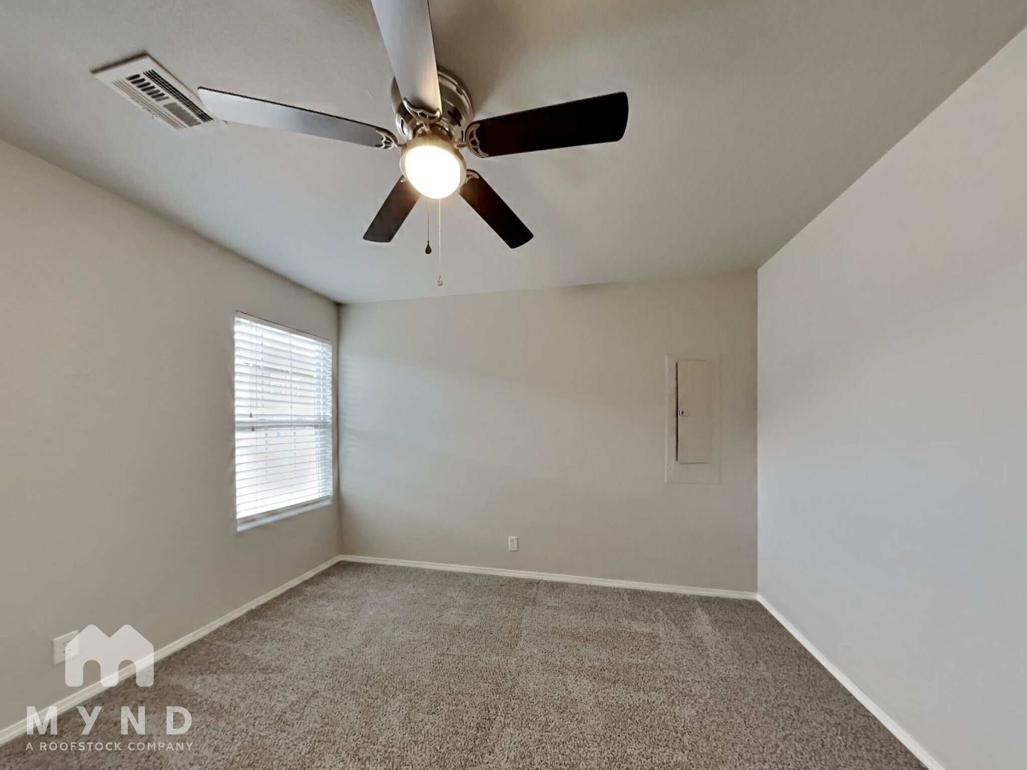 Building Photo - 3515 E Fairmont St