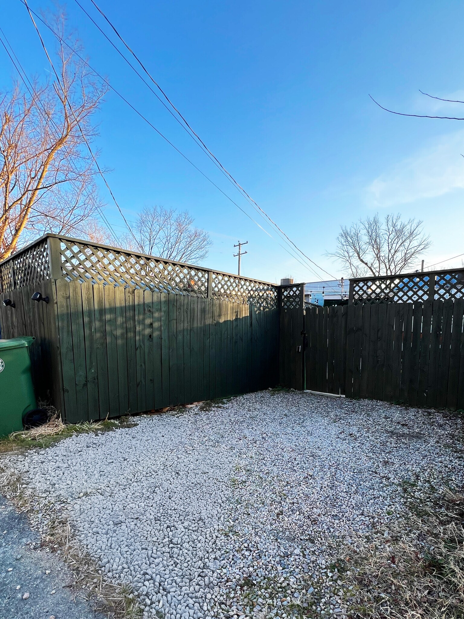 Building Photo - 2006 Maplewood Ave