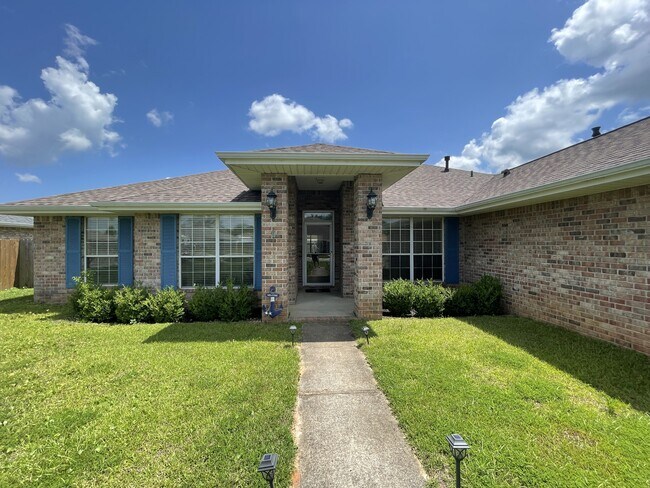 Building Photo - 7025 Boo Ln