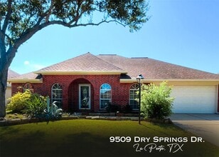 Building Photo - 9509 Dry Springs Dr
