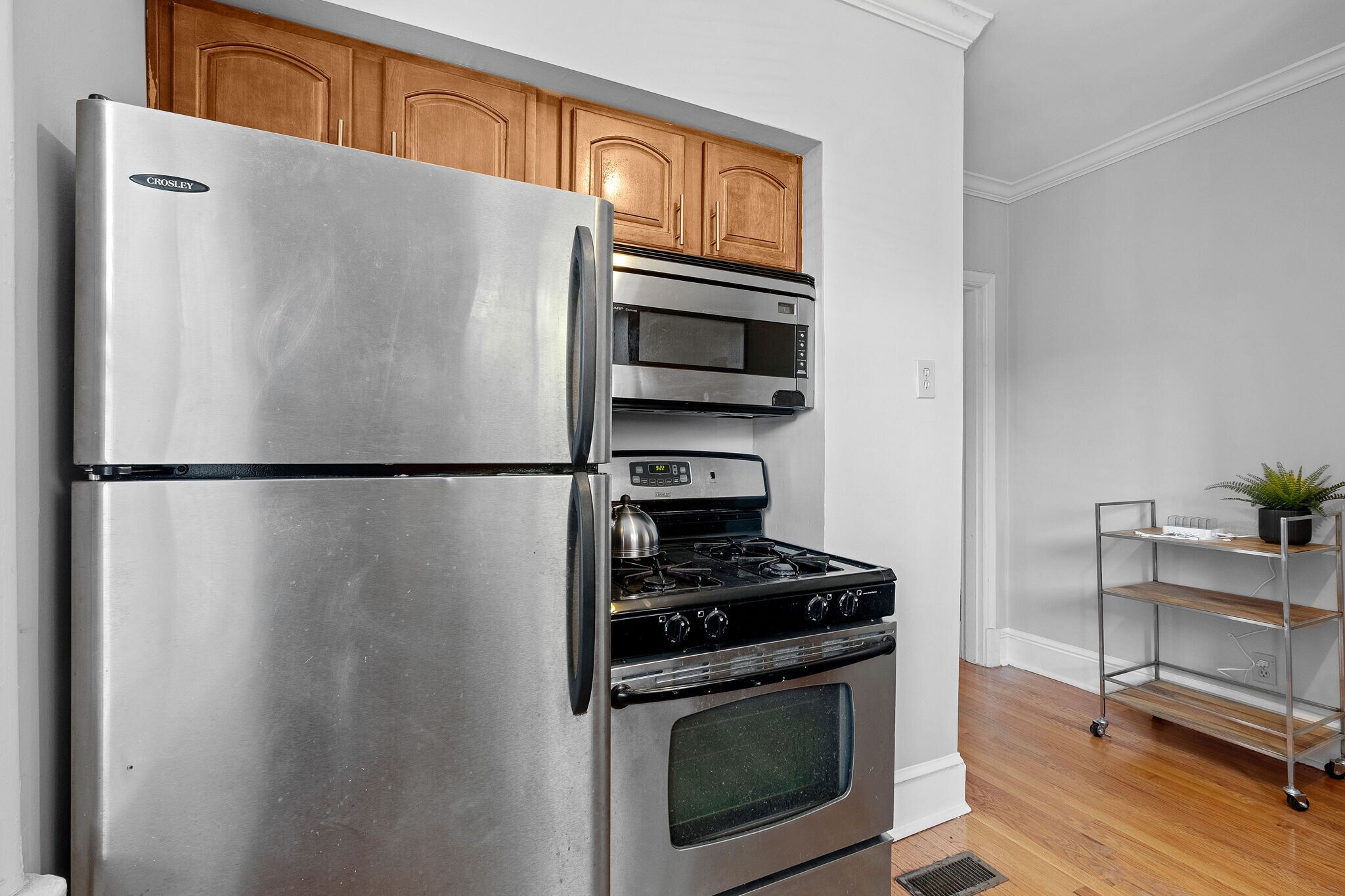 Building Photo - 7055 Dartmouth Ave