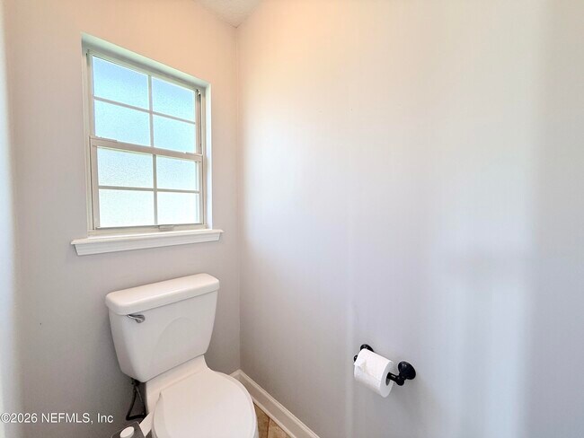 Building Photo - 11411 Kingsley Manor Way