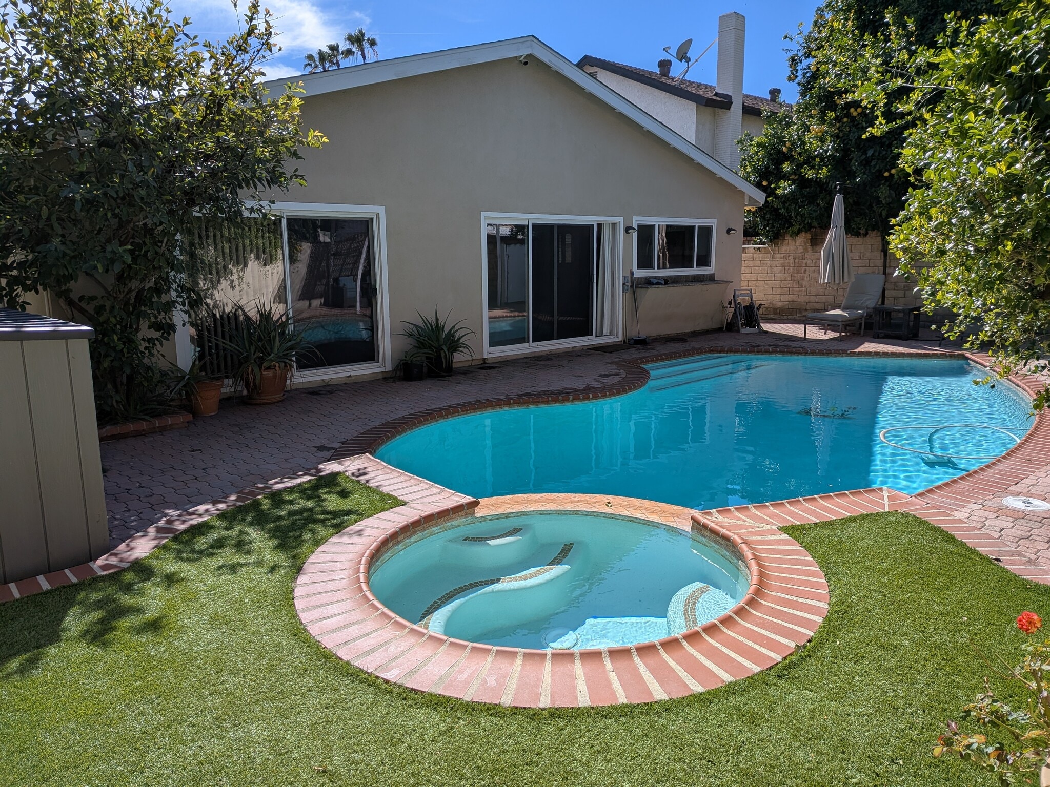 Building Photo - 20143 Baltar St