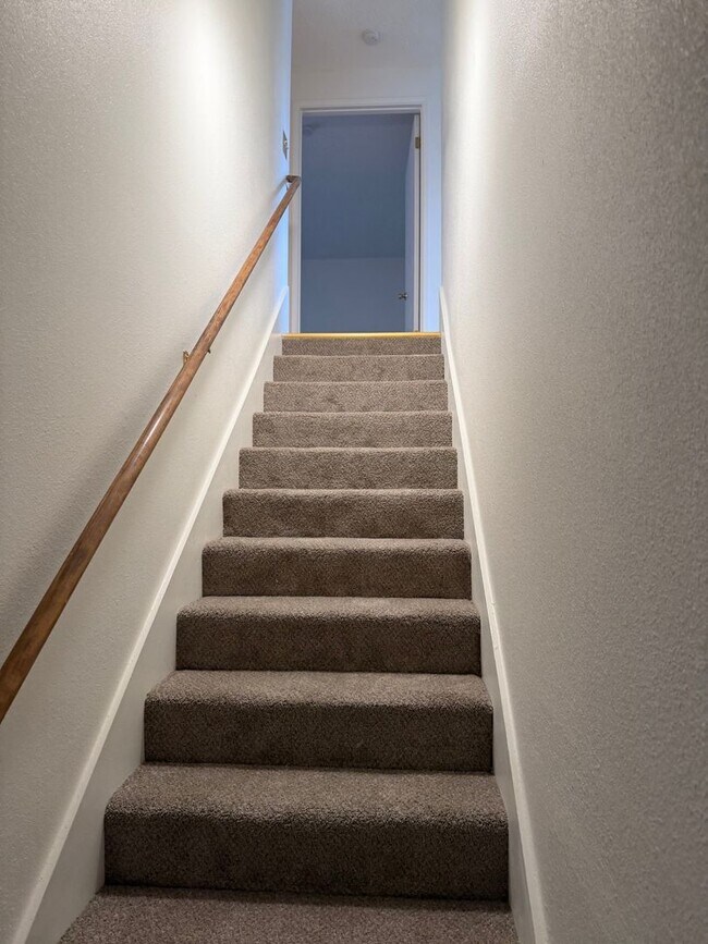 Building Photo - 2706 Powder Dr