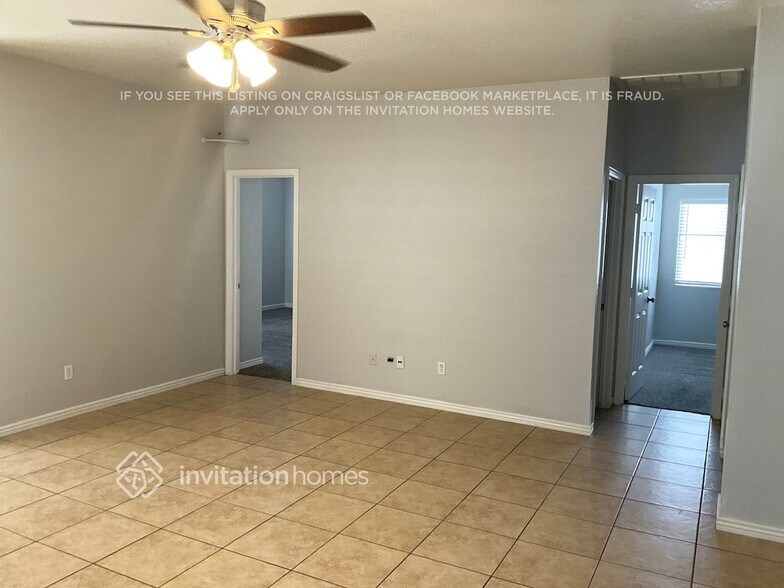 Building Photo - 10429 E Abilene Ave