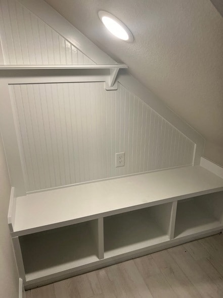 Building Photo - 3336 Vine Ter Trce