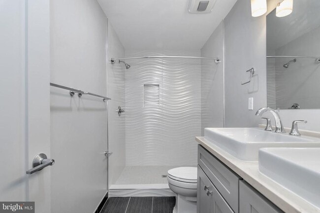 Building Photo - 1310 Riggs St NW