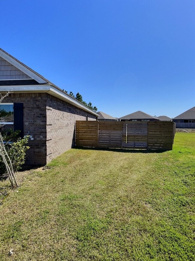 Building Photo - Beautiful 4-Bedroom, 2-Bath Home in Ocean ...