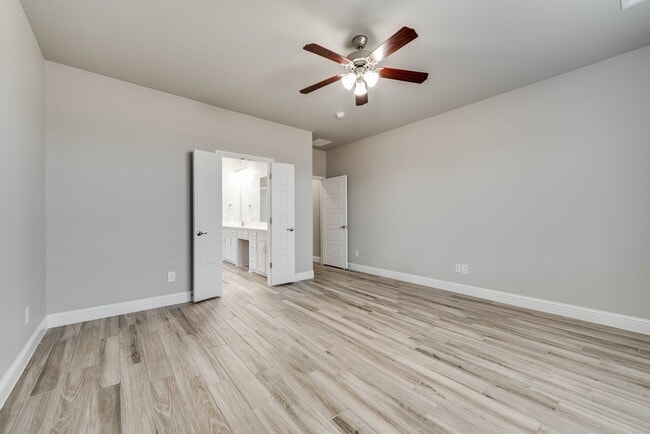 Building Photo - 8616 Rutland Dr