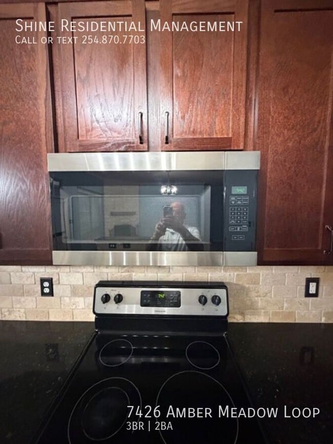 Building Photo - 7426 Amber Meadow Loop