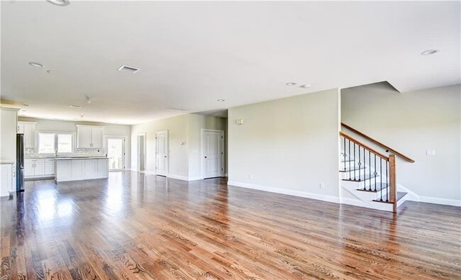 Building Photo - 55 Rolling Ridge Dr