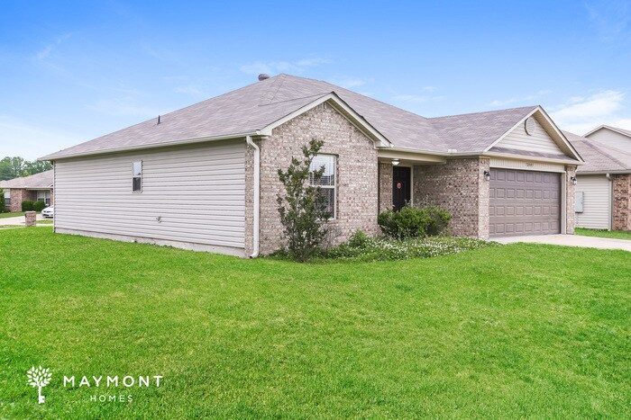 Building Photo - 12805 Bell Flower Dr