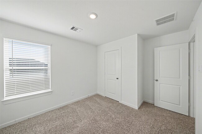 Building Photo - 4219 Gold Hl Ln