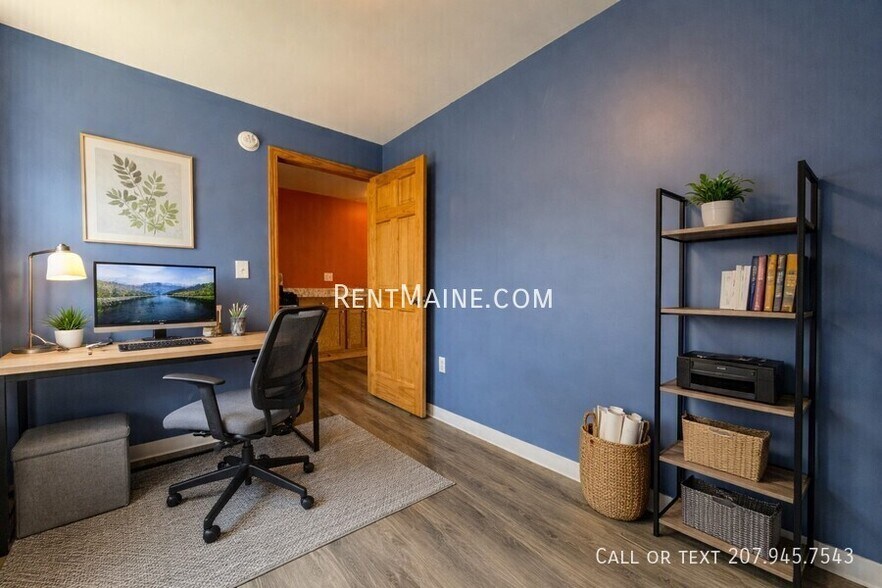 Building Photo - 114 Bridge St