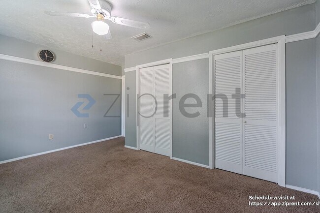 Building Photo - 10431 Odessa Dr