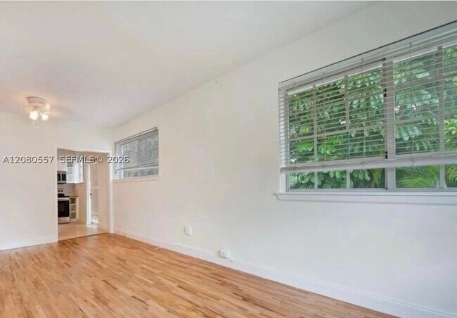 Building Photo - 3808 Ponce de Leon Blvd