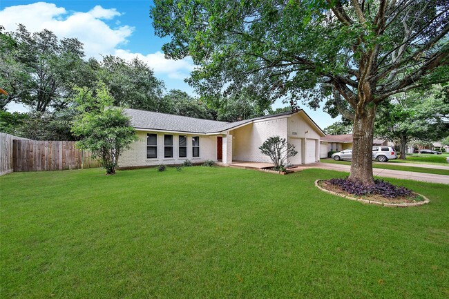 Building Photo - 21311 Park Rock Ln