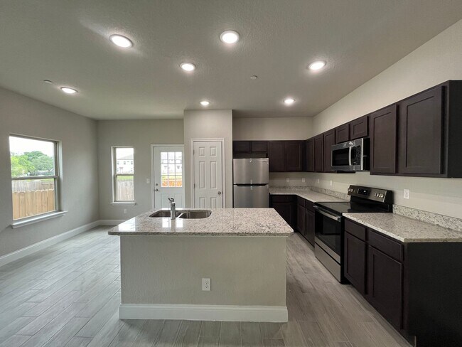 Building Photo - 13207 Reid Mdws