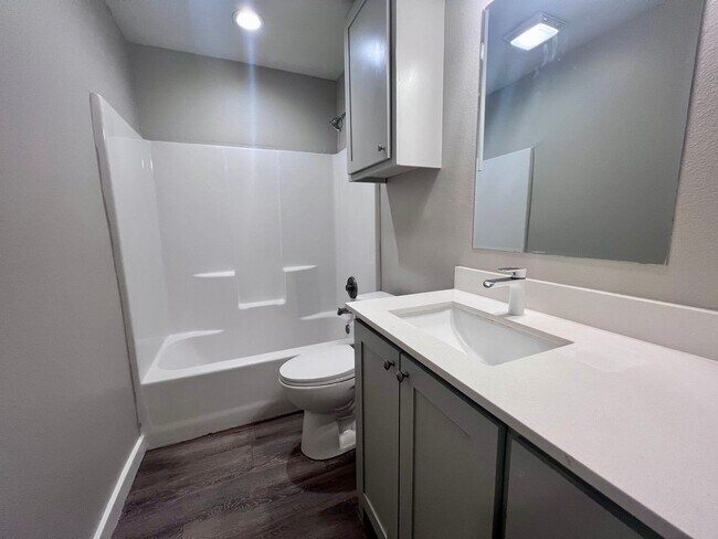 Building Photo - $500 MOVE-IN SPECIAL: Spacious 3-Bedroom Townhouse Near Texas Tech