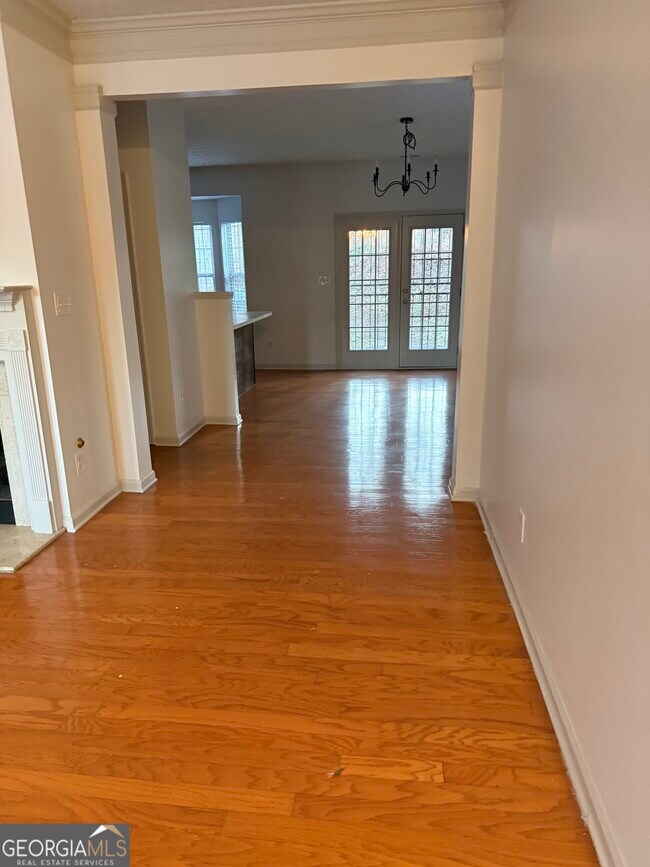 Building Photo - 5460 Hampton Ct