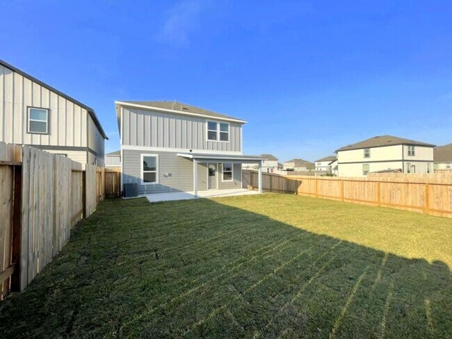 Building Photo - 16103 Kingfield Haven Dr