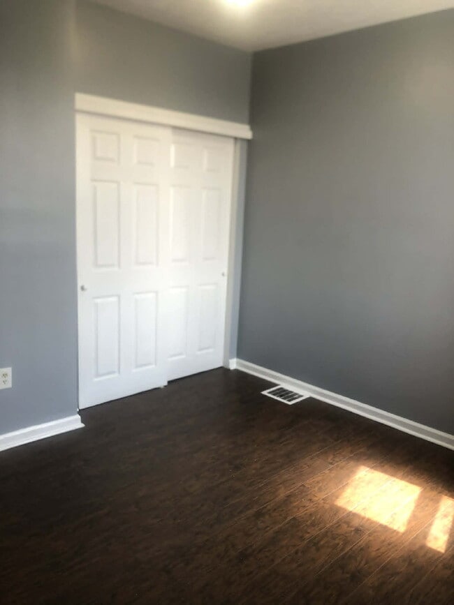 Building Photo - Welcome home to this charming 2-bedroom gem on St. Benedict Street!