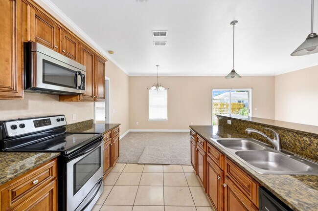 Building Photo - Loxley Home for Lease Available October!!