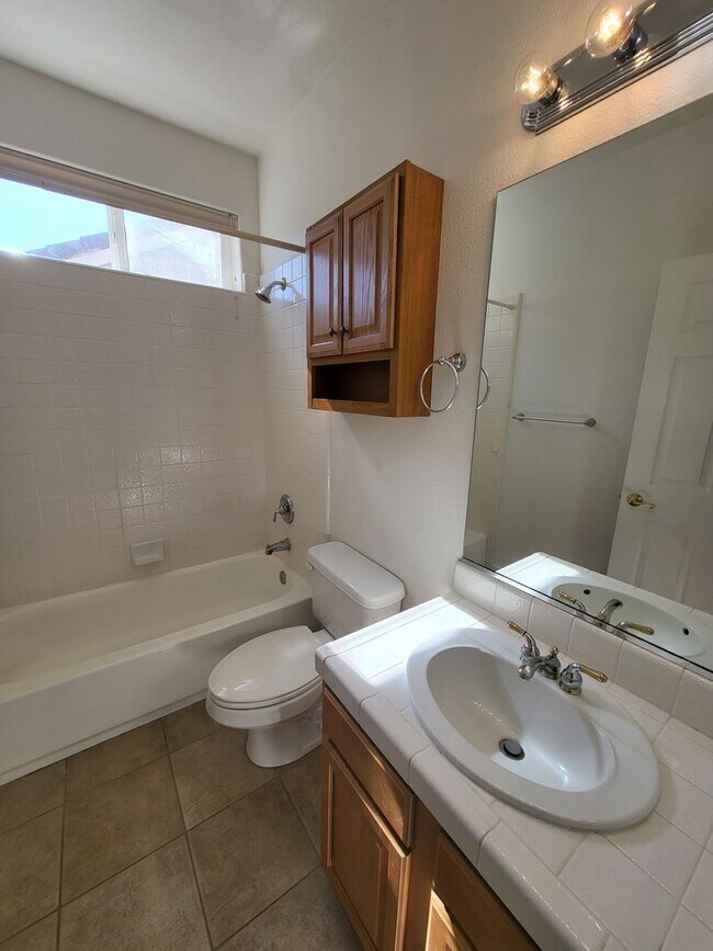 Building Photo - 3300 Dog Leg Dr