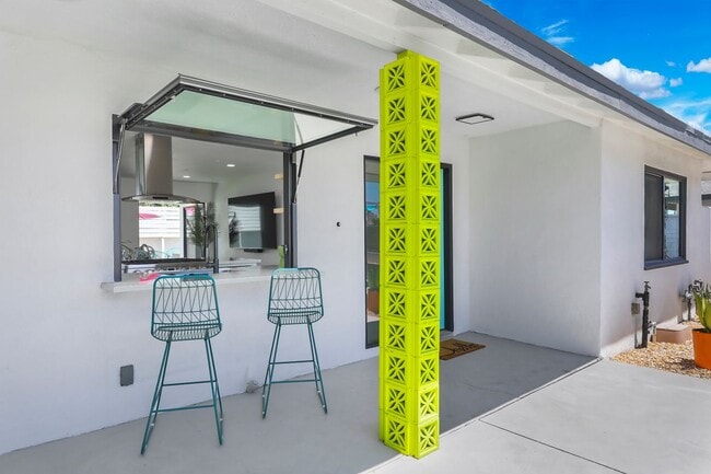 Building Photo - 3940 Cll San Antonio