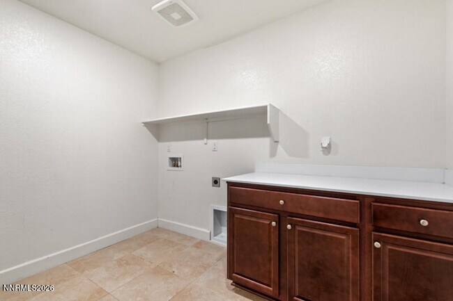 Building Photo - 7195 Souverain Ln