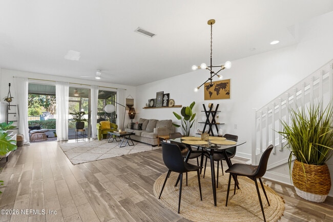 Building Photo - 7990 Baymeadows Rd E