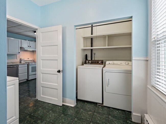 Building Photo - 16 Hampden Ave