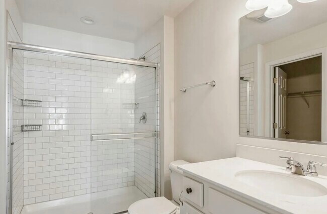Building Photo - 4443 Monroe Ct
