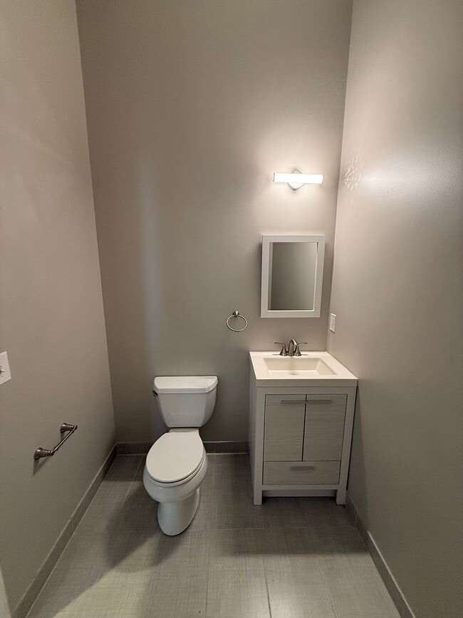 Building Photo - 3246 Lorain Ave