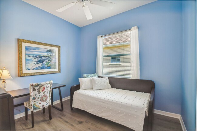 Building Photo - 3 Bed, 2 Bath Single Family Home in Sarasota