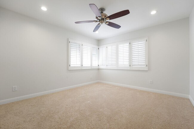 Building Photo - This stunning 5 Bed / 3 Bath Home South of Ventura Boulevard with pool and panoramic views is now...