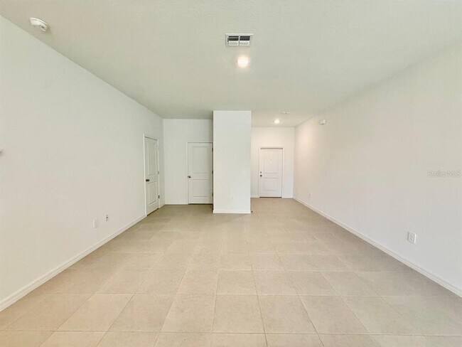 Building Photo - 10409 GOLDEN SANDS Ave