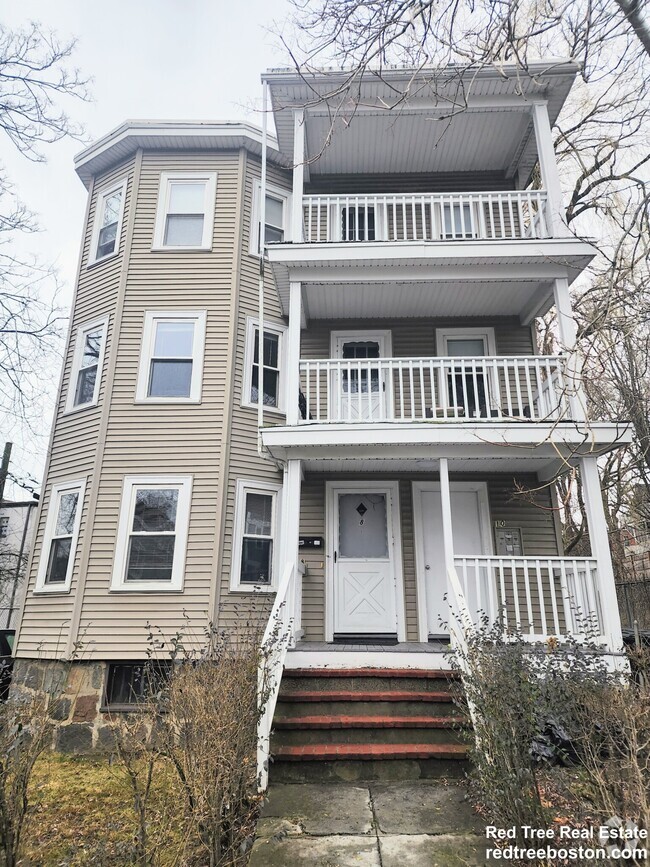 Building Photo - 8 Woodside Ave
