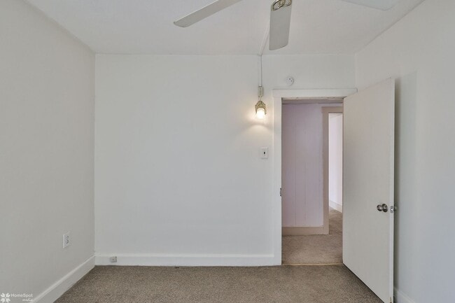 Building Photo - 50 W Catawissa St