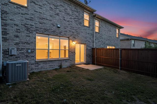 Building Photo - 2584 Jackson Dr