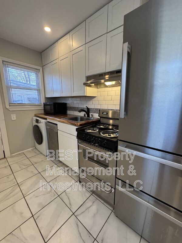 Building Photo - 1305 Norris Ave