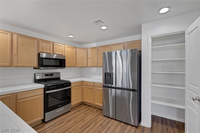 Building Photo - 912 Duckhorn Ct